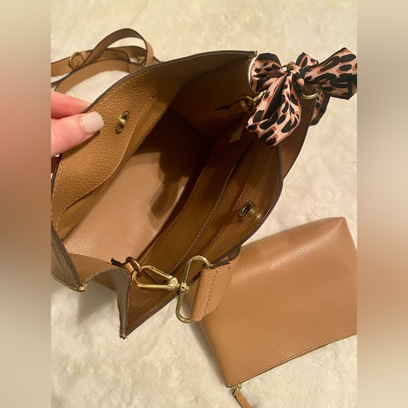 Steve Madden Purse - Picture 2 of 2